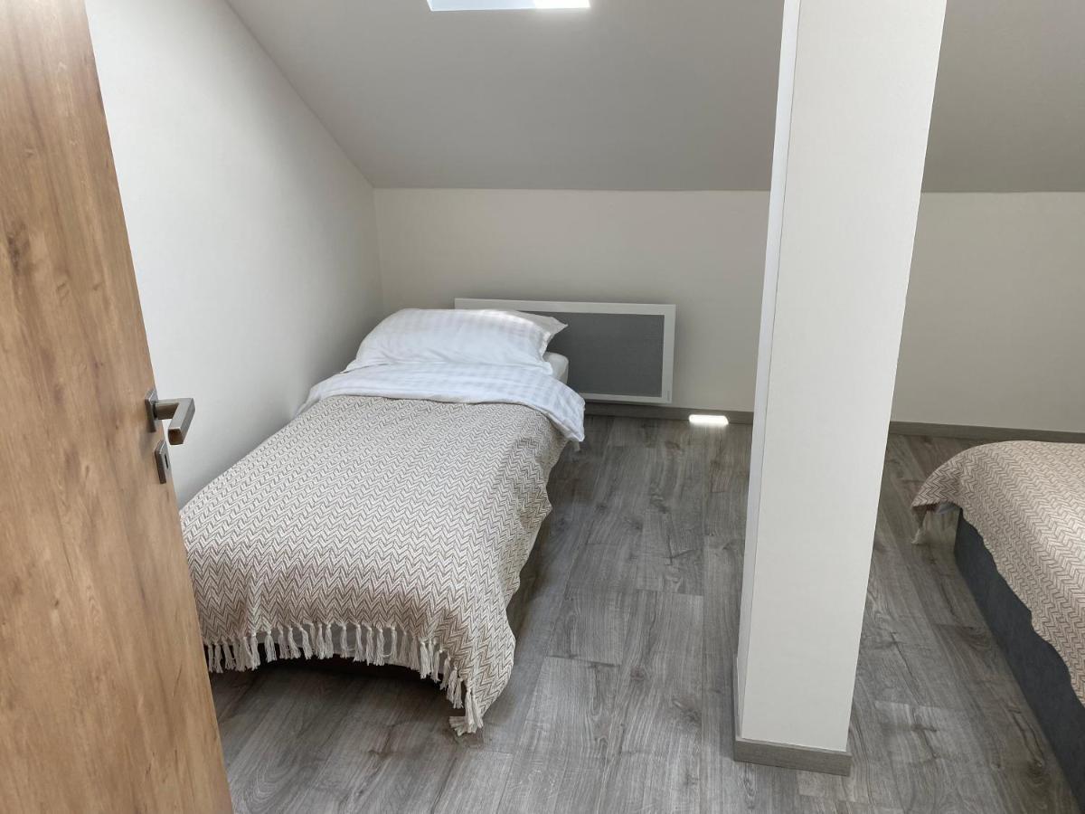 Klicperovo 2Kk Apartment Hradec Kralove Exterior photo